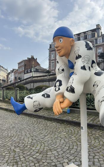 One of 12 Pierrot sculptures in the city. This one has a blue hat and shoes.